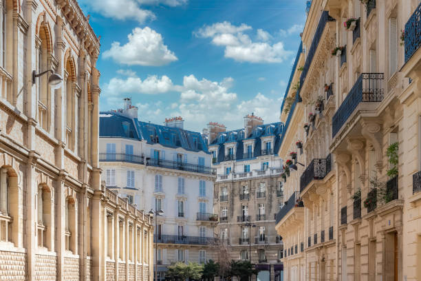 En France, la durée maximale d’un crédit immobilier sans apport peut atteindre 25 ans. En effet, certaines banques acceptent